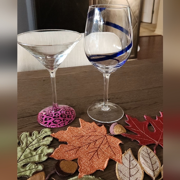 Pier 1 Blue Swirline Swirl 20 Ounce  Wine Glasses - 9” tall + Martini glass - Picture 4 of 11